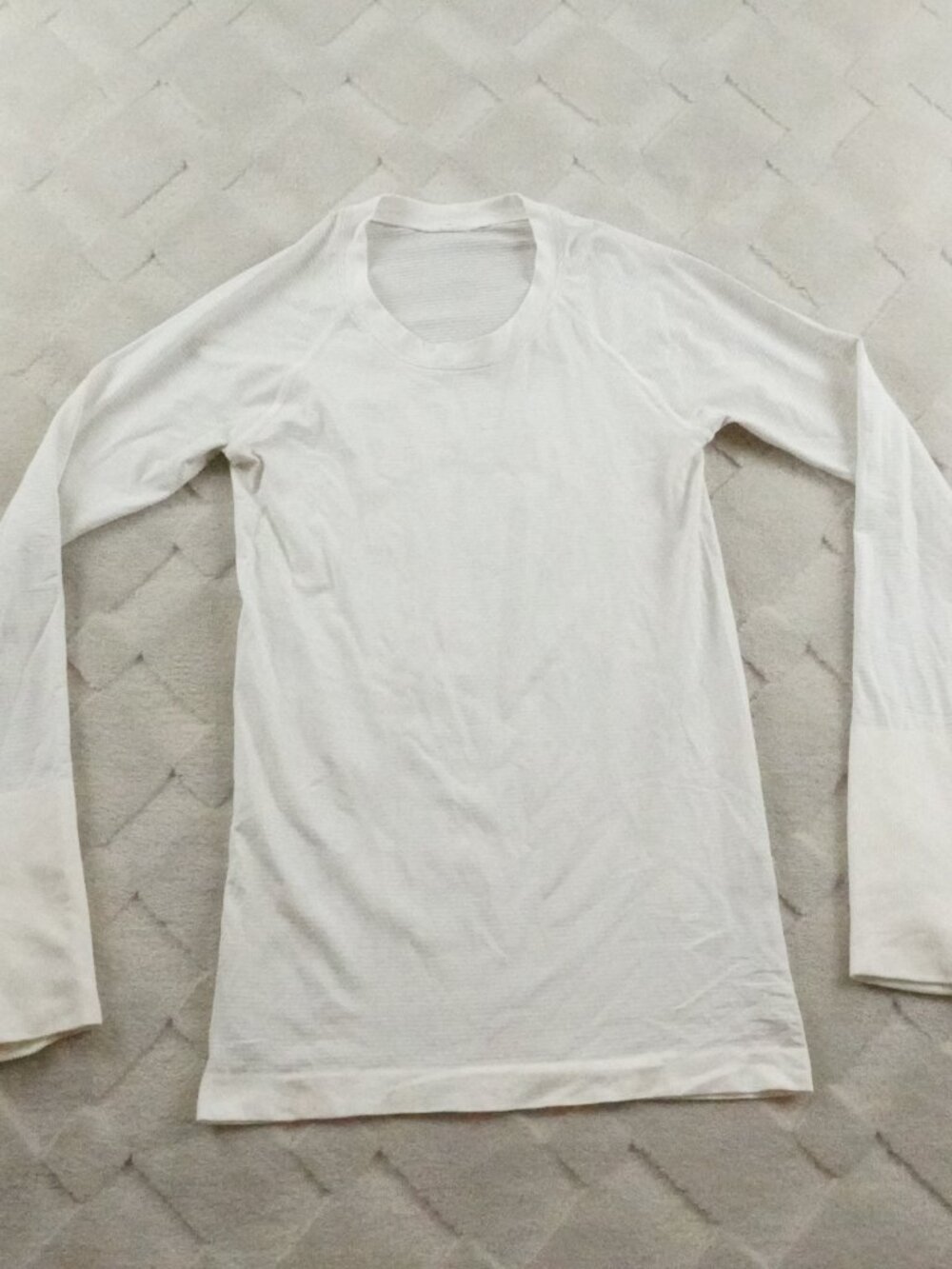 Lululemon Swiftly Tech Long Sleeve Shirt Womens 4 White Gym Yoga Run